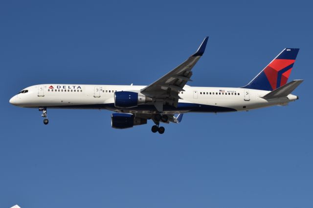 Boeing 757-200 (N711ZX) - 23-L 11-01-24