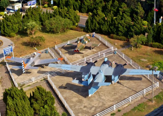 — — - *T-CH-1B *F-5A *S-2