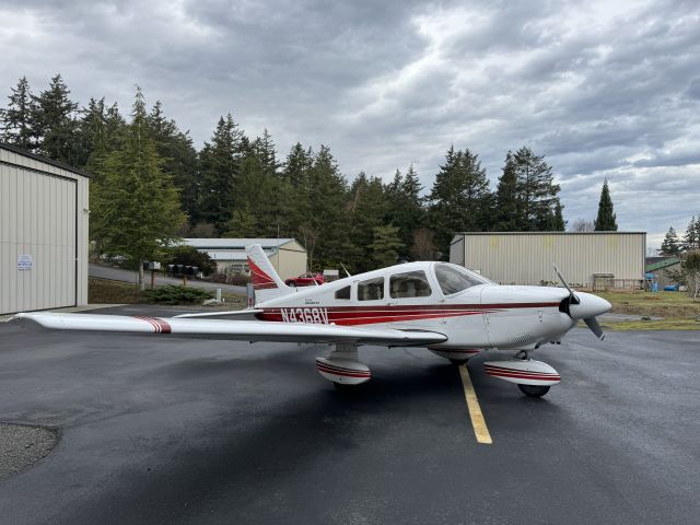 Piper Cherokee (M5368V)