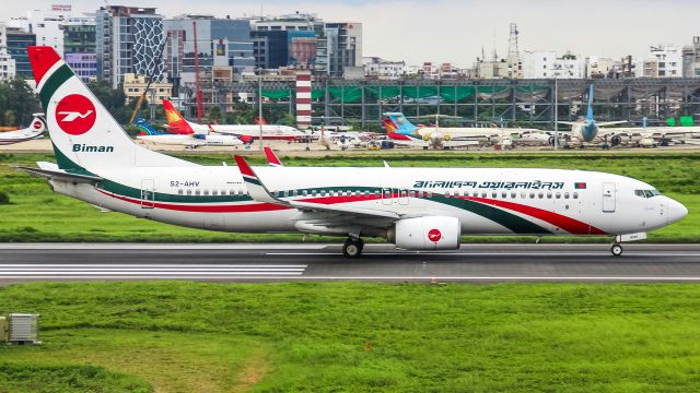 Boeing 737-700 (S2-AHV)