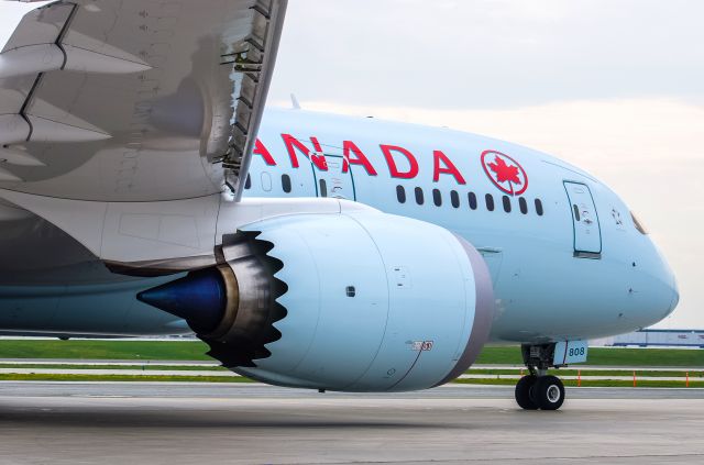 Boeing 787-8 (C-GHQY) - Air Canada 787 C-GHQY