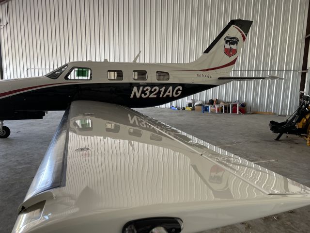 Piper Malibu Mirage (N321AG)