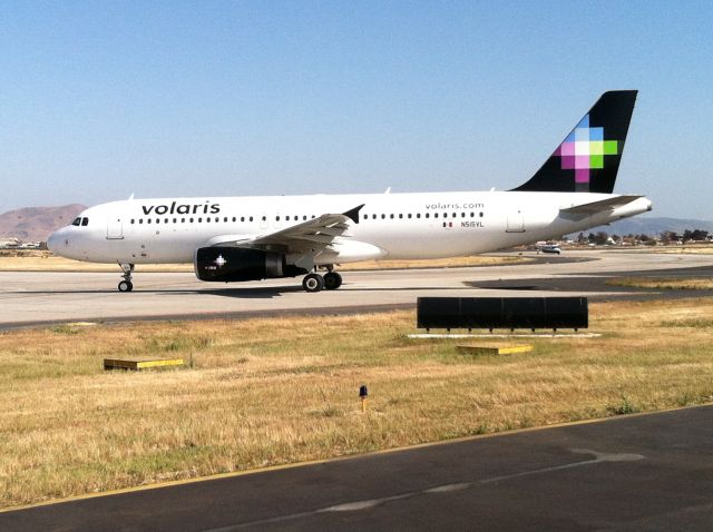 Airbus A320 (N515VL)