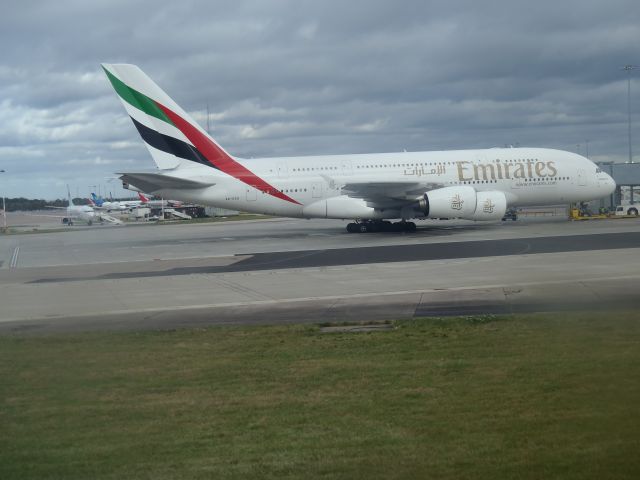 Airbus A380-800 (A6-EDO) - Taxiing out to runway 23R