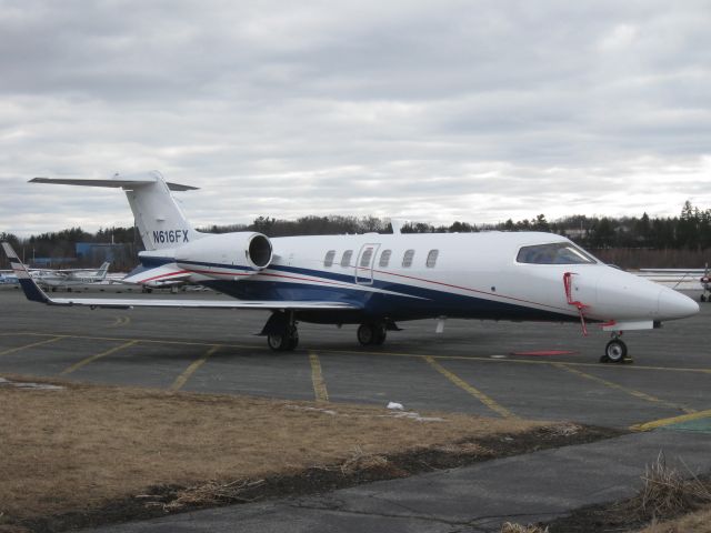 Learjet 40 (LXJ616) - Getting ready to depart back to Marion, IL (KMWA) after arriving from there this morning.