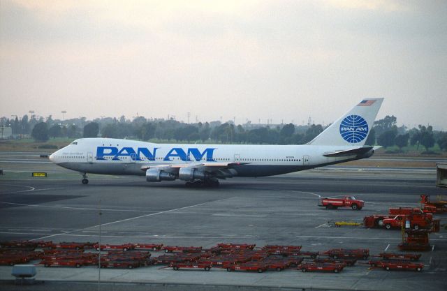 BOEING 747-100 (N737PA) - Taxing at KLAX Intl Airport on 1989/08/28