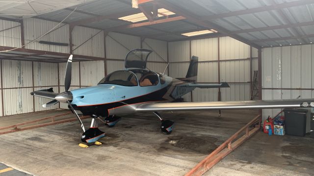 AIRPLANE FACTORY Sling 4 (N108R)