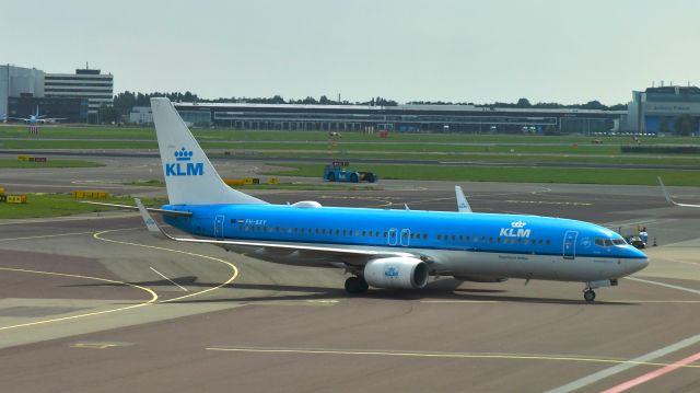 Boeing 737-800 (PH-BXY) - KLM Boeing 737-8K2(WL) PH-BXY in Amsterdam 