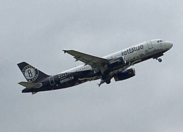 Airbus A320 —