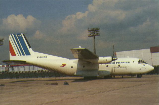 TRANSALL C-160 (F-BUFR) - scanned from postcardbr /air france cargo