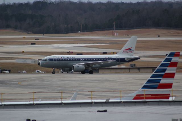 Airbus A319 (N745VJ)