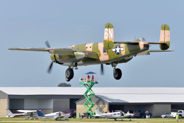 North American TB-25 Mitchell (N10V) - 08-28-21. Mobile ATC on the scissor lift.