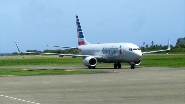 Boeing 737-800 (N956NN)