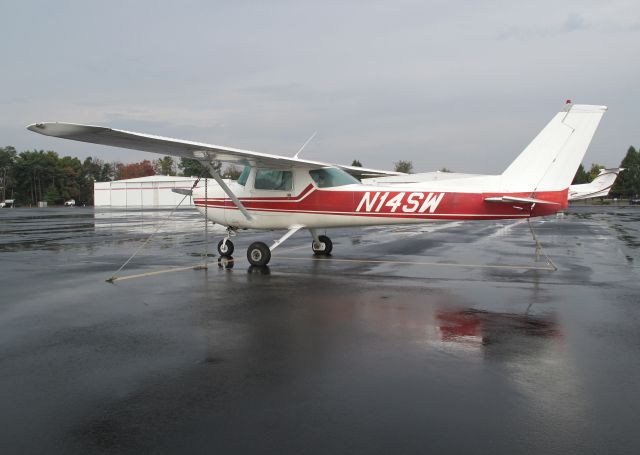 Cessna 152 (N14SW)