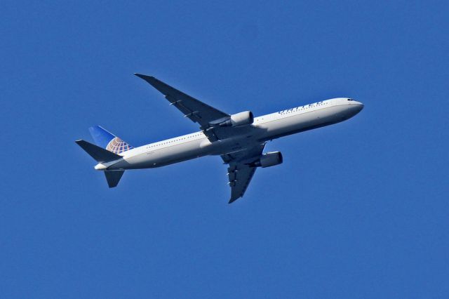 BOEING 767-400 (N66057) - Aircraft on its way to KEWR on 30-June-2016, at 1800hrsEDT, having left KEWR about one hour prior.br /http://flightaware.com/live/flight/N66057/history/20160630/1810Z/KEWR/KEWRbr /UAL2137?