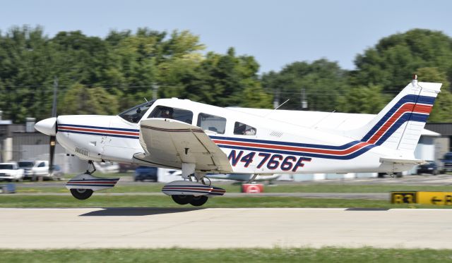 Piper Cherokee (N4766F) - Airventure 2017