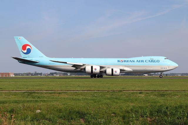 BOEING 747-8 (HL7623)