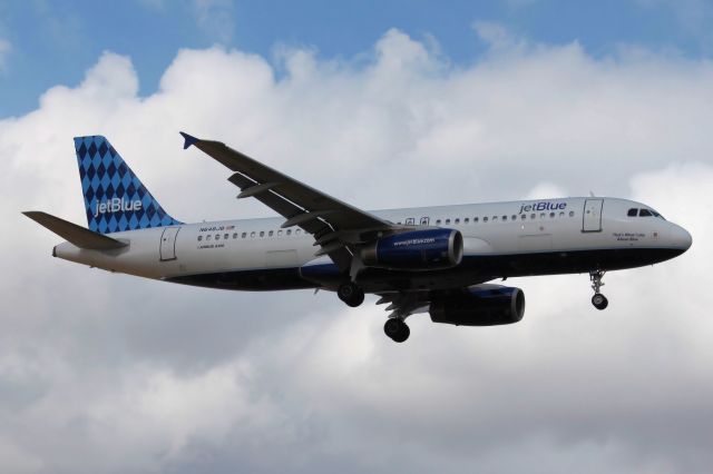 Airbus A320 (N648JB) - "Thats What I Like About Blue" (02-14-2011)