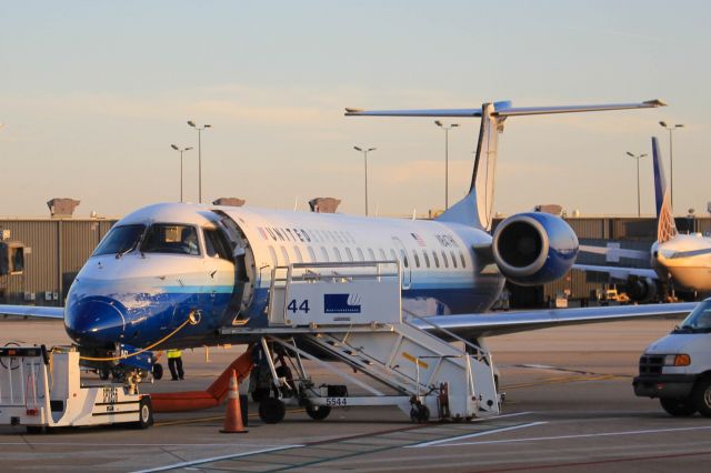 Embraer ERJ-135 (N847HK)