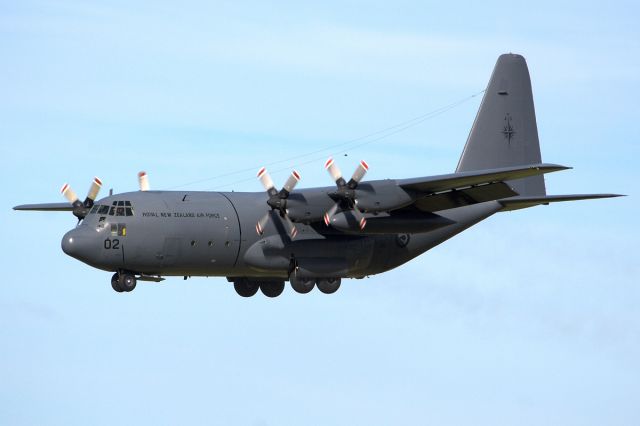 Lockheed C-130 Hercules (N7002)