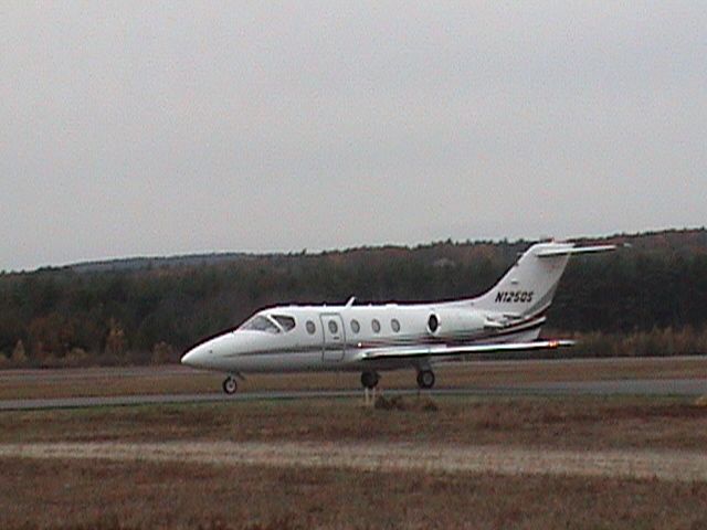 Beechcraft Beechjet (N125QS) - Arriving from Elmira/Corning Rgnl 10/19/13