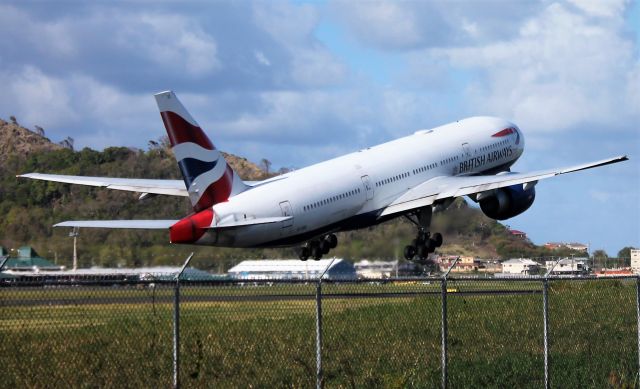 Boeing 777-200 (G-VIIO)