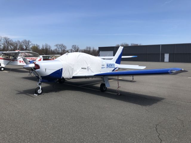 Piper Cherokee (N406SL)
