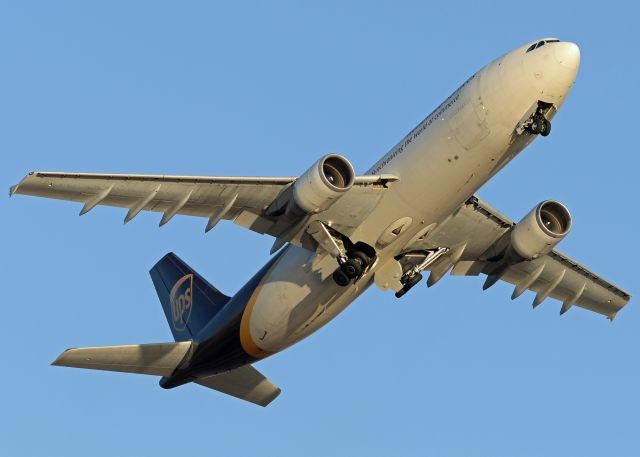 Airbus A300F4-600 (N164UP)