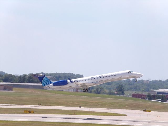 N14186 — - N14186 Taking Off From 36R At KCVG