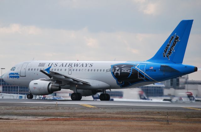 Airbus A319 (N717UW) - 18L - 2/23/10