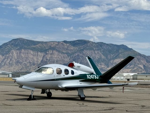 Cirrus Vision SF50 (N2478J) - On the ground in Ogden UT