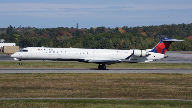 Canadair Regional Jet CRJ-900 (N922XJ)