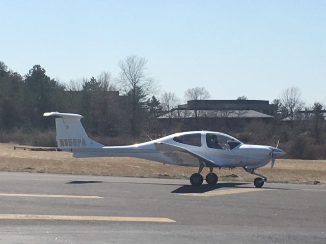 Diamond Star (N859PA) - N859PA (DA40) departing Wings Field (KLOM)br /Photo Date: March 20, 2021