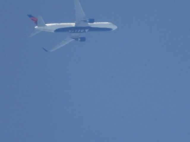 BOEING 767-300 (N1200K) - DAL371br /08/12/21