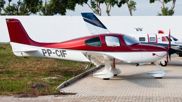 Cirrus SR-22 (PP-CIF)