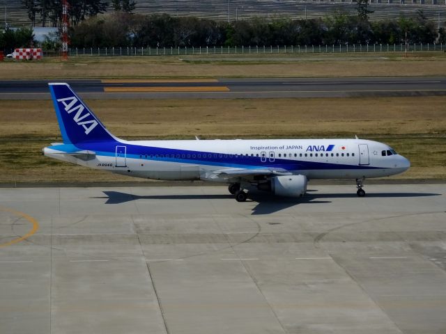 Airbus A320 (JA8946)