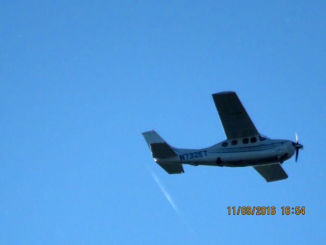 Cessna P210 Pressurized Centurion (N732ET)