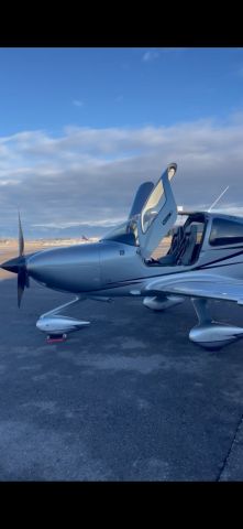 Cirrus SR-22 (N244GM)