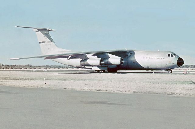 Lockheed C-141 Starlifter (65-9408) - Lockheed C-141A Starlifter USAF 65-9408 RAAF Pearce (YPEA)_early 1970s.