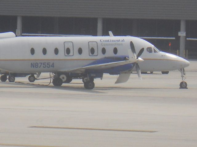 Beechcraft 1900 (N87554)
