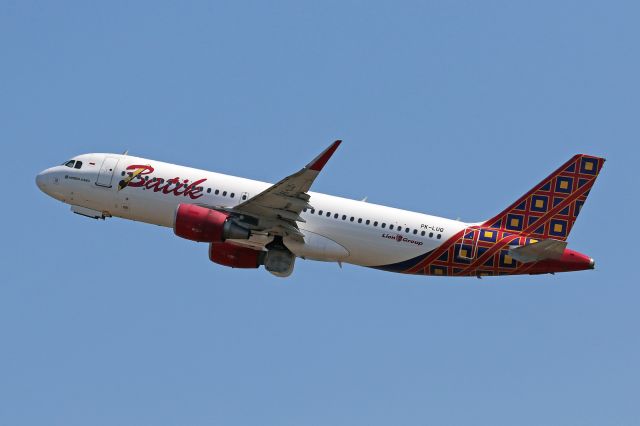 Airbus A320 (PK-LUQ)