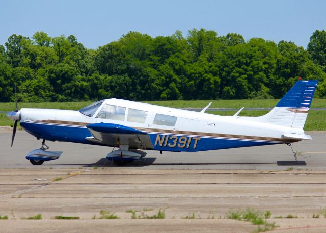 Piper Saratoga (N1391T) - At Downtown Shreveport.