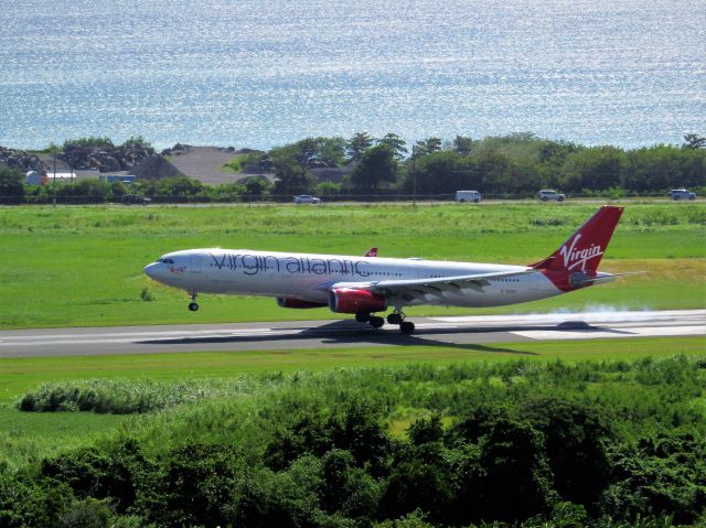 Airbus A330-300 (G-VSXY)