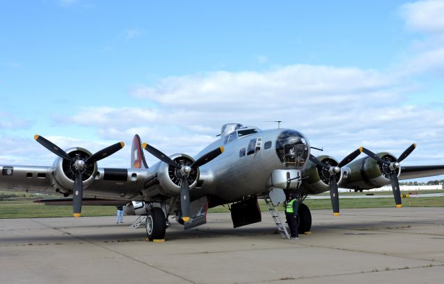 Boeing B-17 Flying Fortress (N5017N) - Here we have a 1945 WWII Bomber, Flying Fortress, "Aluminum Overcast," fall 2019.