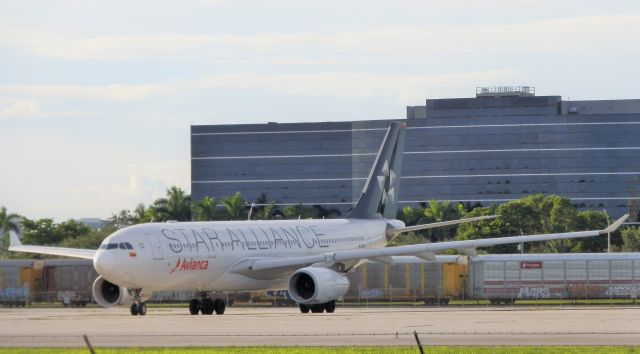 Airbus A330-200 (N342AV)