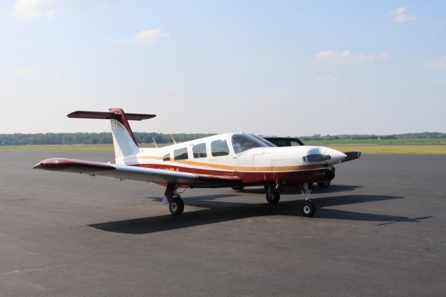 Piper Saratoga (N2175A)