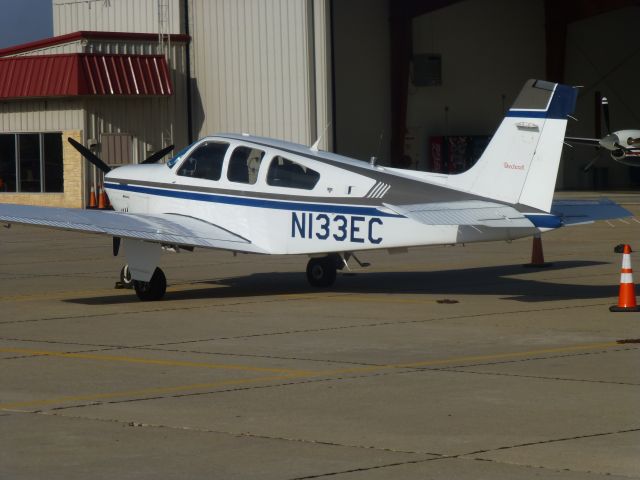 Beechcraft Bonanza (36) (N133EC)