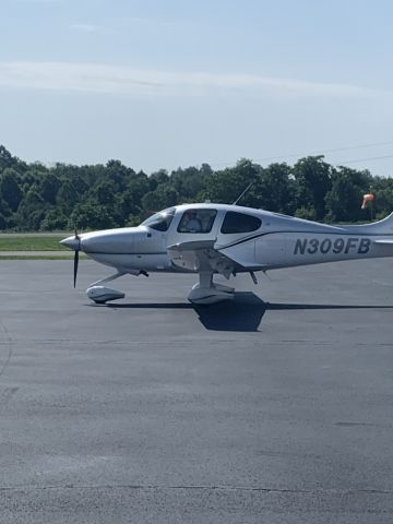 Cirrus SR-20 (N309FB)