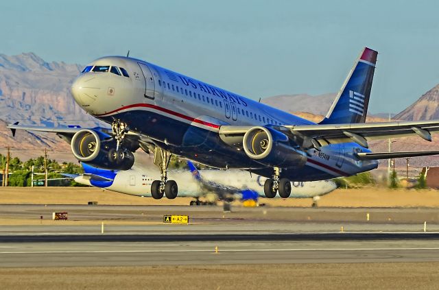 Airbus A320 (N654AW) - N654AW US Airways 1999 Airbus A320-232 C/N 1050br /br /McCarran International Airport (KLAS)br /Las Vegas, Nevadabr /TDelCorobr /September 22, 2013