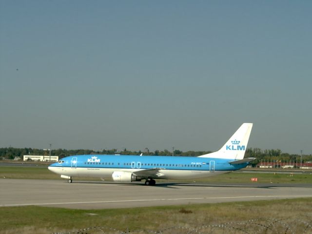 BOEING 737-400 (PH-BPC) - D-Berlin TXL , ca. 2008